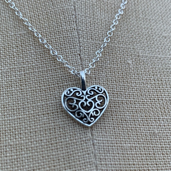 NWT Sterling Silver Plated Chain & Alloy Heart Charm Necklace - Picture 4 of 10